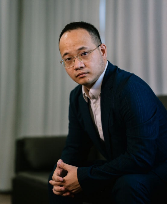 El director general, Sr. He Jiongmu